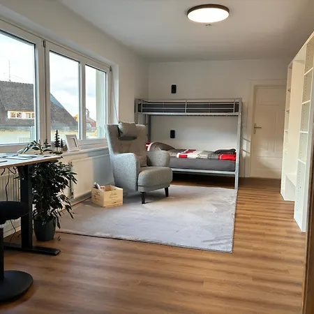 Ruhige Stadtwohnung, 107 M2 *